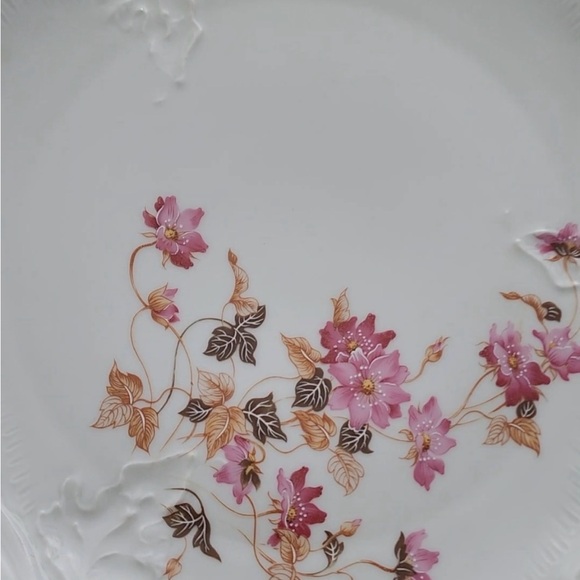 Vintage Limoges France Floral Porcelain Plate Gold Trim - Picture 3 of 7